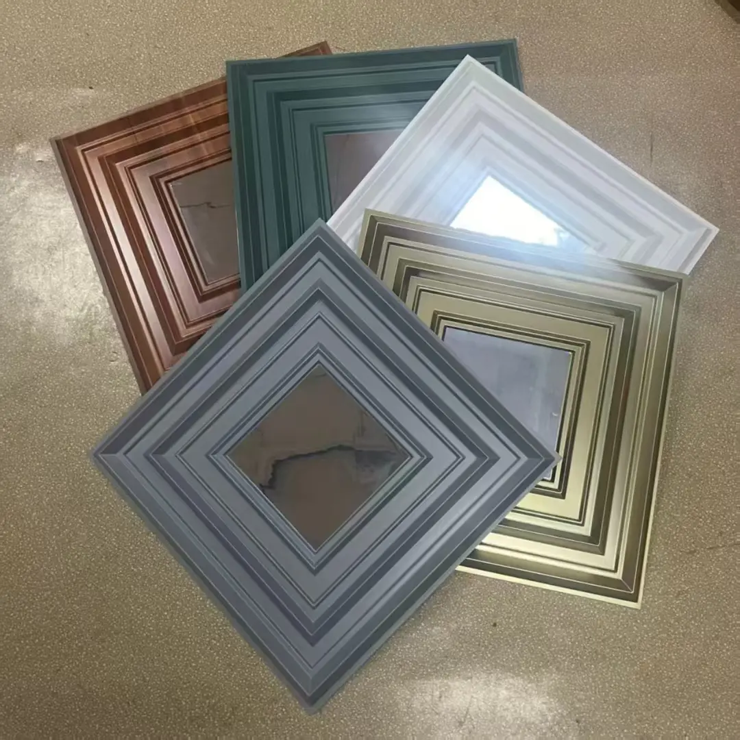 Mirror Gold and Silver Pvc 3D Wall Panels Style 19.7*19.7" Suitable for Interior Decoration
