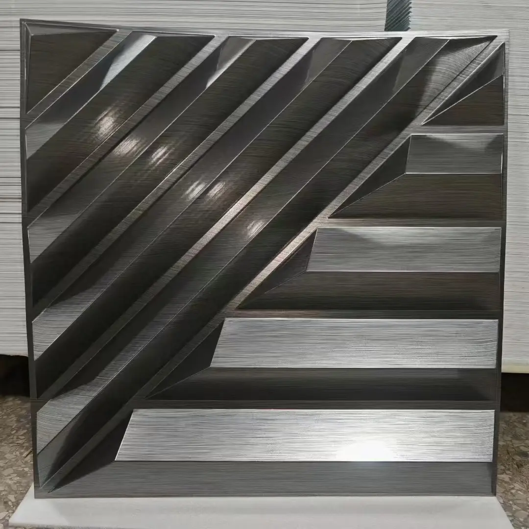 Zejing Pvc 3D Design 50x50cm Waterproof 3D Wall Panel Board 3d Geometric Pattern Texture Pvc Wall Panel for Interior Home Hotel D220拉丝银.jpg
